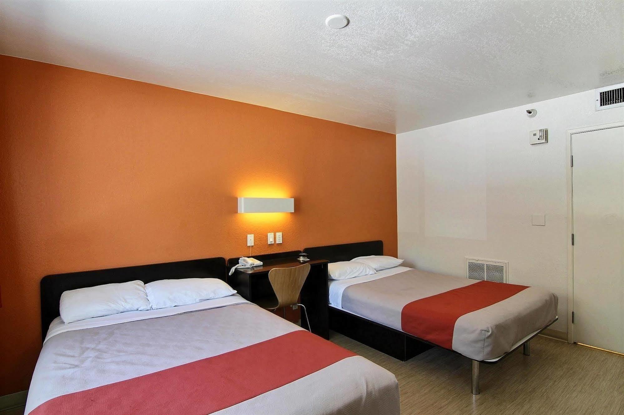 Motel 6-Carpinteria, Ca - Santa Barbara - South المظهر الخارجي الصورة
